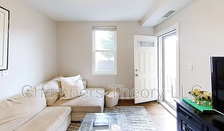 1821 9th St NW — Photo 15