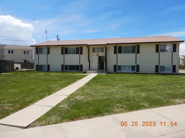 1104 Sanders Dr APT A-d, Laramie, WY 82070