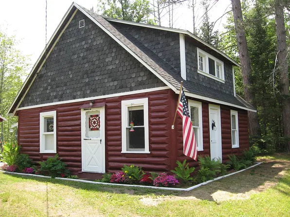 4915 1st St, Watersmeet, MI 49969