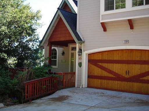 1st image of 1269 Yosemite Dr