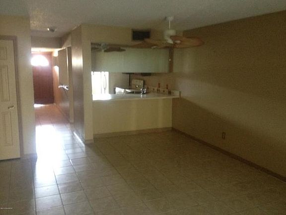 3rd image of 3689 Royal Oak Dr #5
