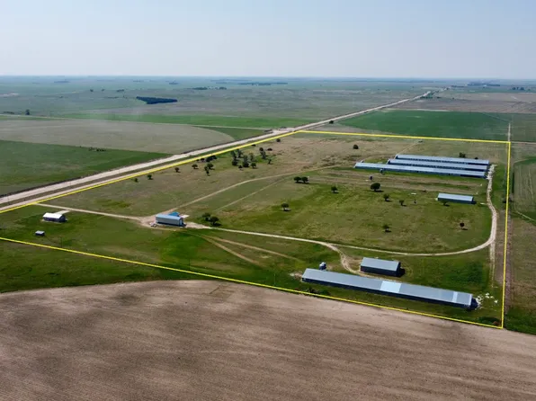 2245 43rd Rd, Kenesaw, NE 68956