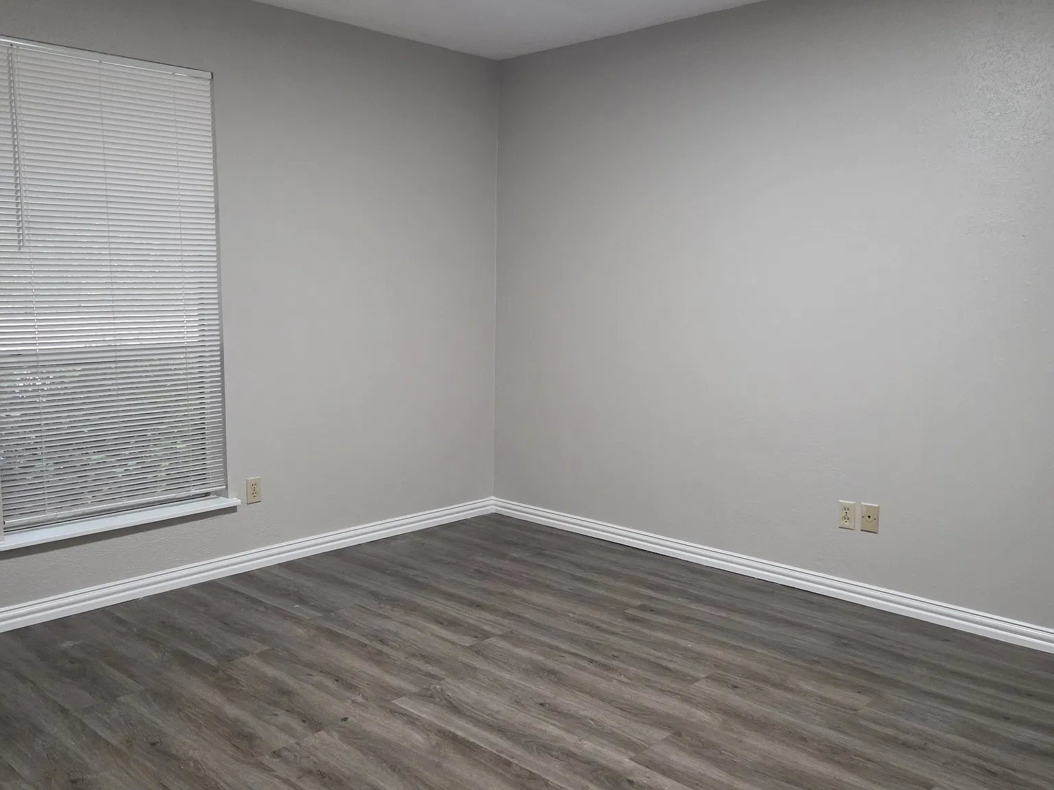 3 bed, 1650 sqft, $2,190 — Photo 4