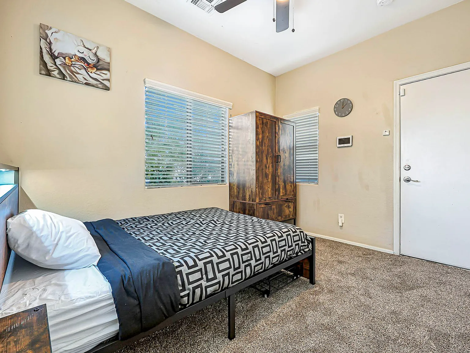 4 bed, 2.5 bath, 1913 sqft, $888 — Photo 3