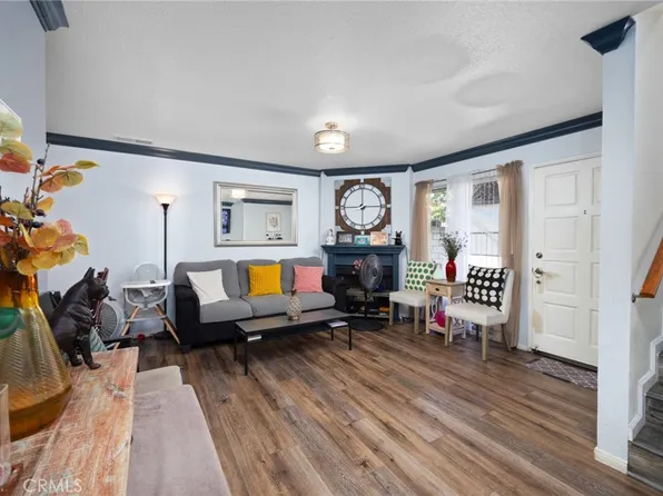 215 E 223rd St APT 9, Carson, CA 90745