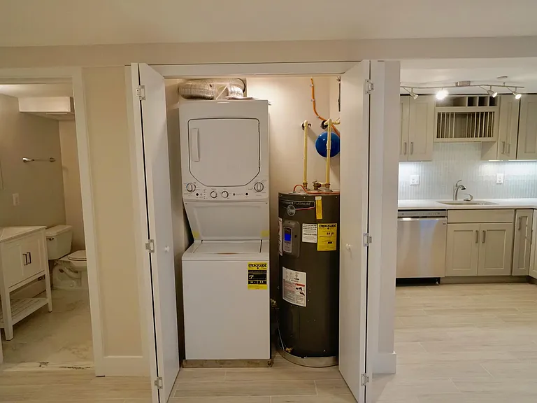 2515 University Pl NW #B — Photo 12