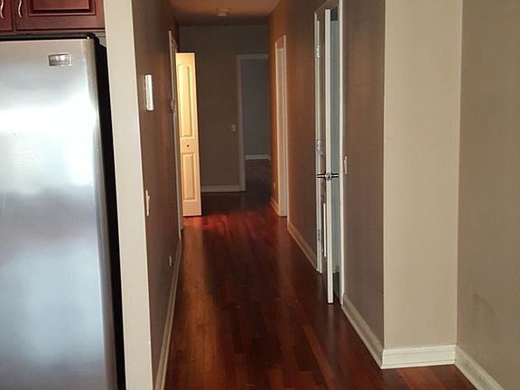 4th image of 6320 S Greenwood Ave #1