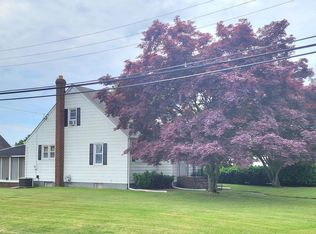 134 Pine St, Williamstown, NJ 08094