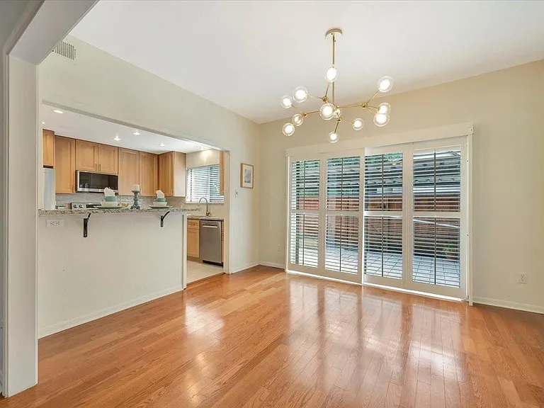 11711 Memorial Dr #135 — Photo 5
