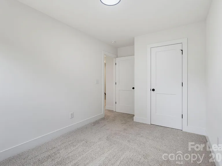 104 Maple Ave NW #B — Photo 16