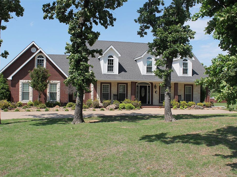 1st image of 617 Village Blvd
