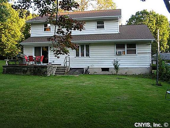 3rd image of 225 Maplewood Ave
