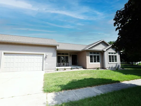 923 20th St, Boone, IA 50036