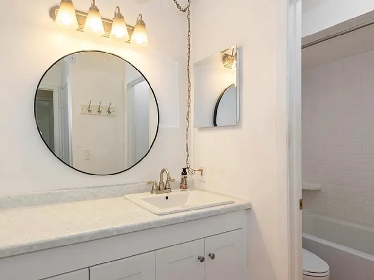 9380 Lennex Ln #711 — Photo 3
