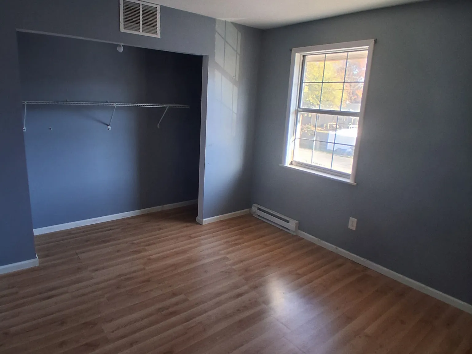 2 bed, 700 sqft, $725 — Photo 2
