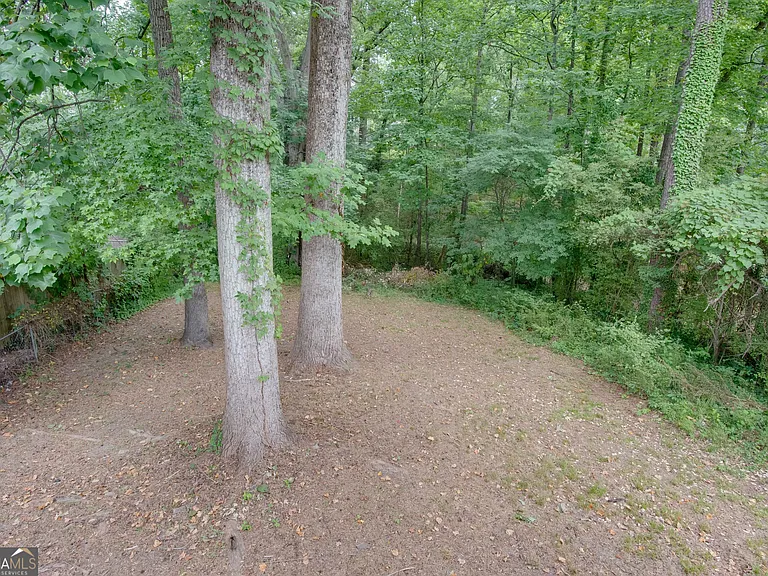 2435 Claude St NW — Photo 13