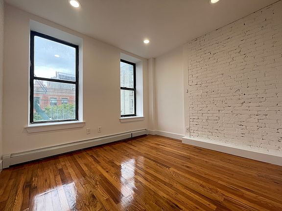 4th image of 309 W 121st St APT 2A