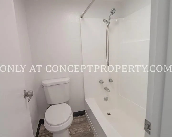 Foothill Terrace — Photo 163