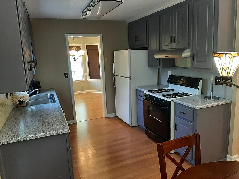 411 Hearthstone Way — Photo 20