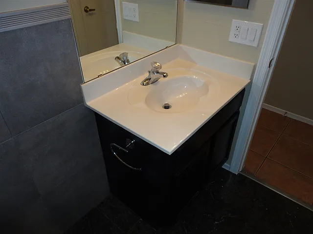 6511 S 72nd Ave — Photo 14