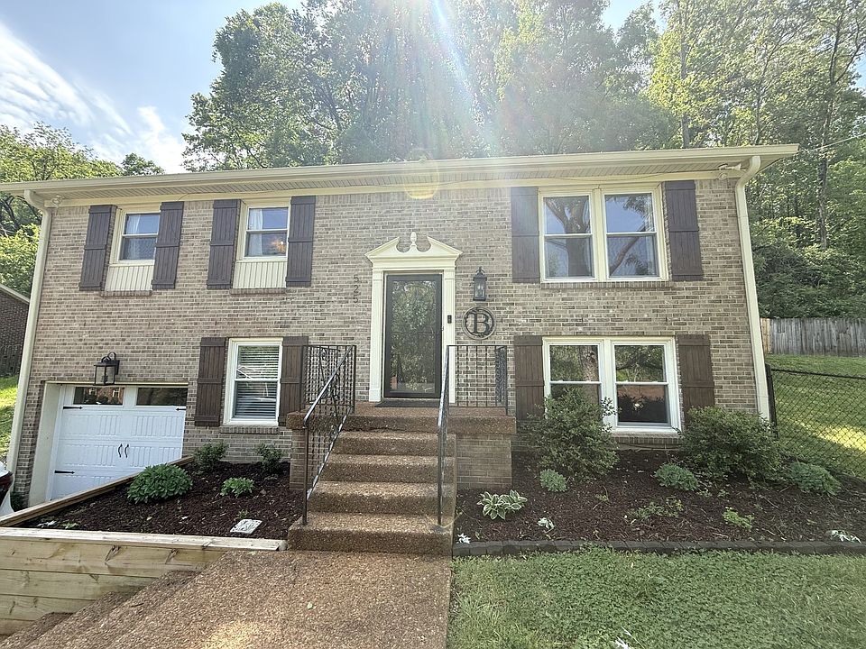 1st image of 525 Holt Valley Rd