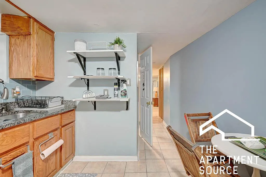 2837 North Francisco Avenue #G — Photo 3