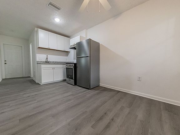 4th image of 585 3rd Ave #587