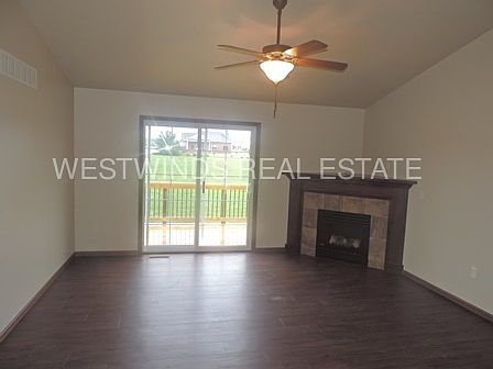 3rd image of 1330 Ashley Pl