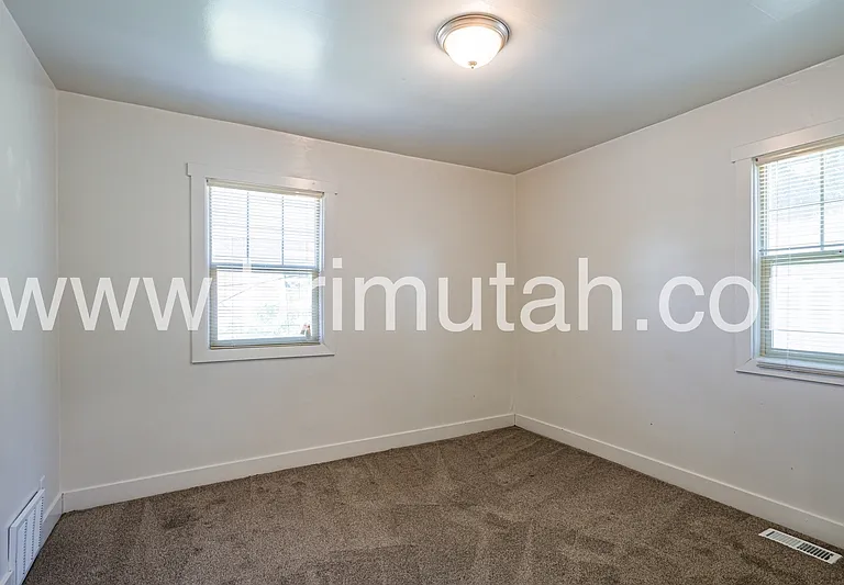1189 S 1100 E — Photo 11