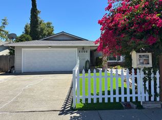 2102 California Dr, Vacaville, CA 95687
