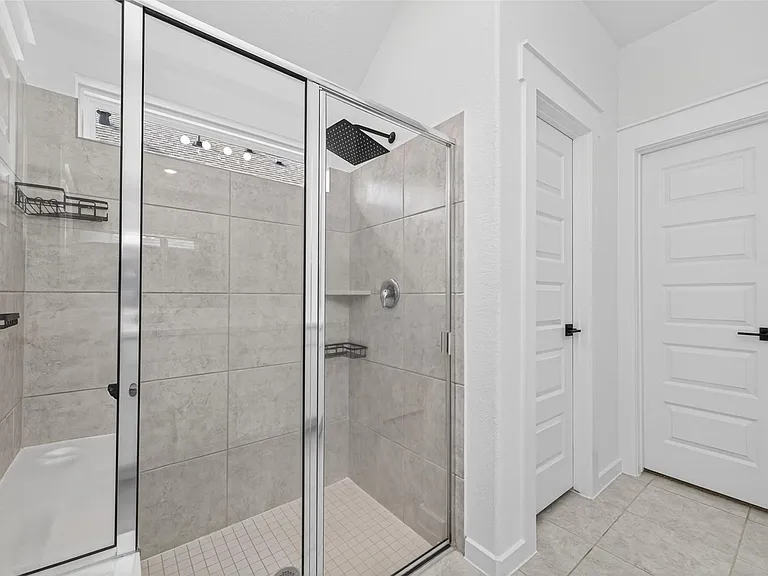 16307 Rockdale Landing Dr — Photo 25