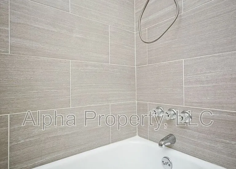 407 S Florida Ave — Photo 29