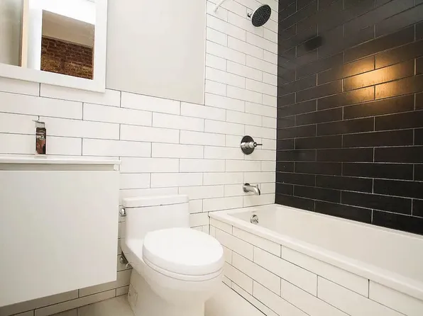 1347 Hancock Street image 3 of 11