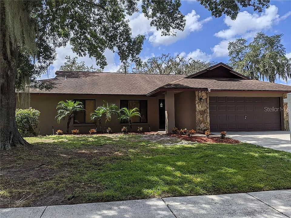 1st image of 2315 Sprucewood Ln