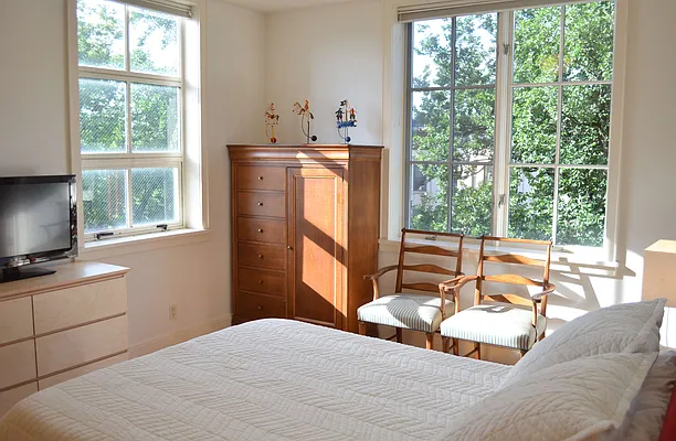 Rented by Brown Harris Stevens | media 35