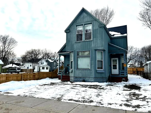 2033 7th St, Port Huron, MI 48060