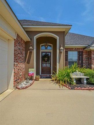 4th image of 3416 Oleander Pl