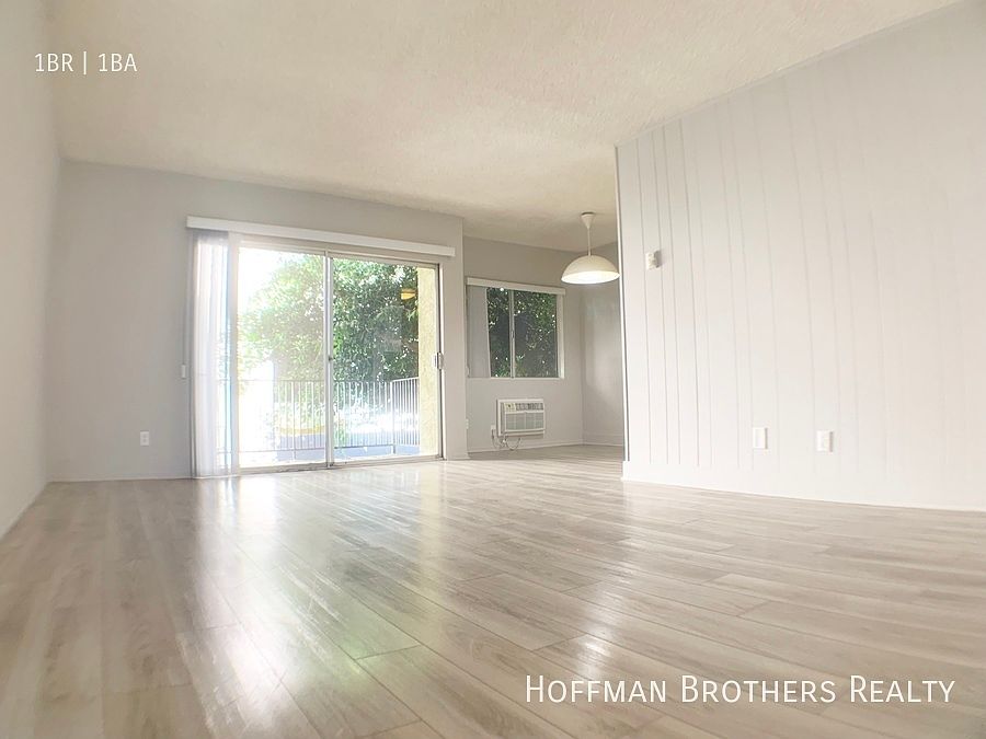 1st image of 1417 S Bundy Dr #4