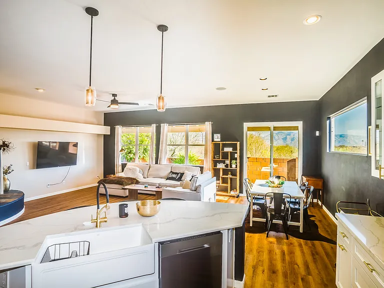 3078 W Desert Bird Ct — Photo 6