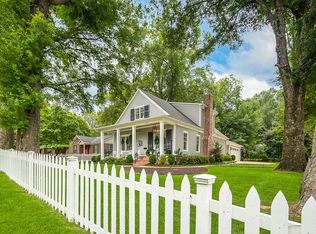 121 W Poplar Ave, Collierville, TN 38017