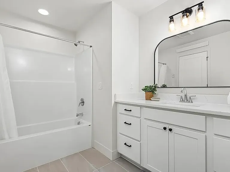 218 N 54th Pl — Photo 15