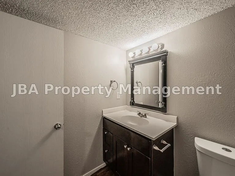 1770 Farleigh Ct #1770F — Photo 22