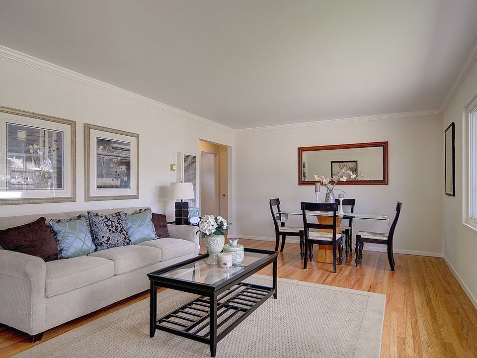 gorgeous living/dining