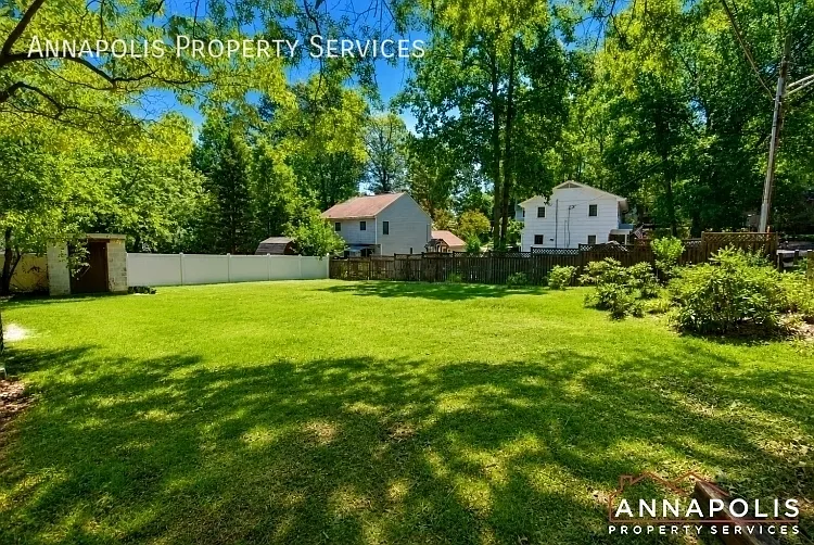 843 Harbor View Ter — Photo 26