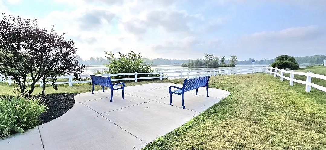 Lakeside Dr, Niagara Falls — Photo 3