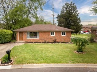 203 Redwood Dr, New Albany, IN 47150