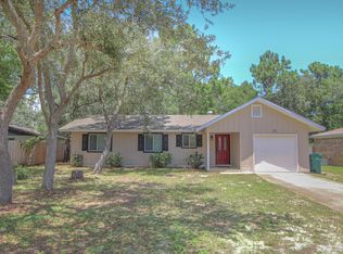 31 7th Ave, Shalimar, FL 32579