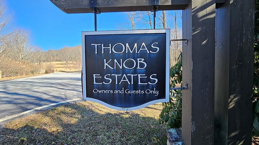 35 Thomas Knob Trl, Scaly Mountain, NC 28775 Zillow