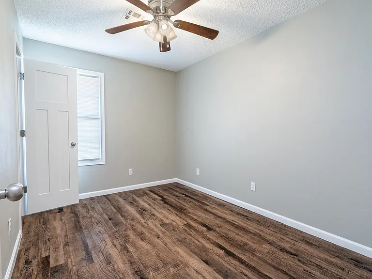 1323 N Dryden Ct #1 — Photo 18