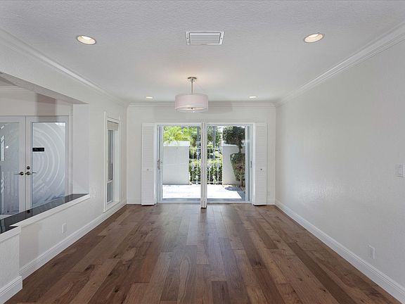 4th image of 3740 NE 24th Ave